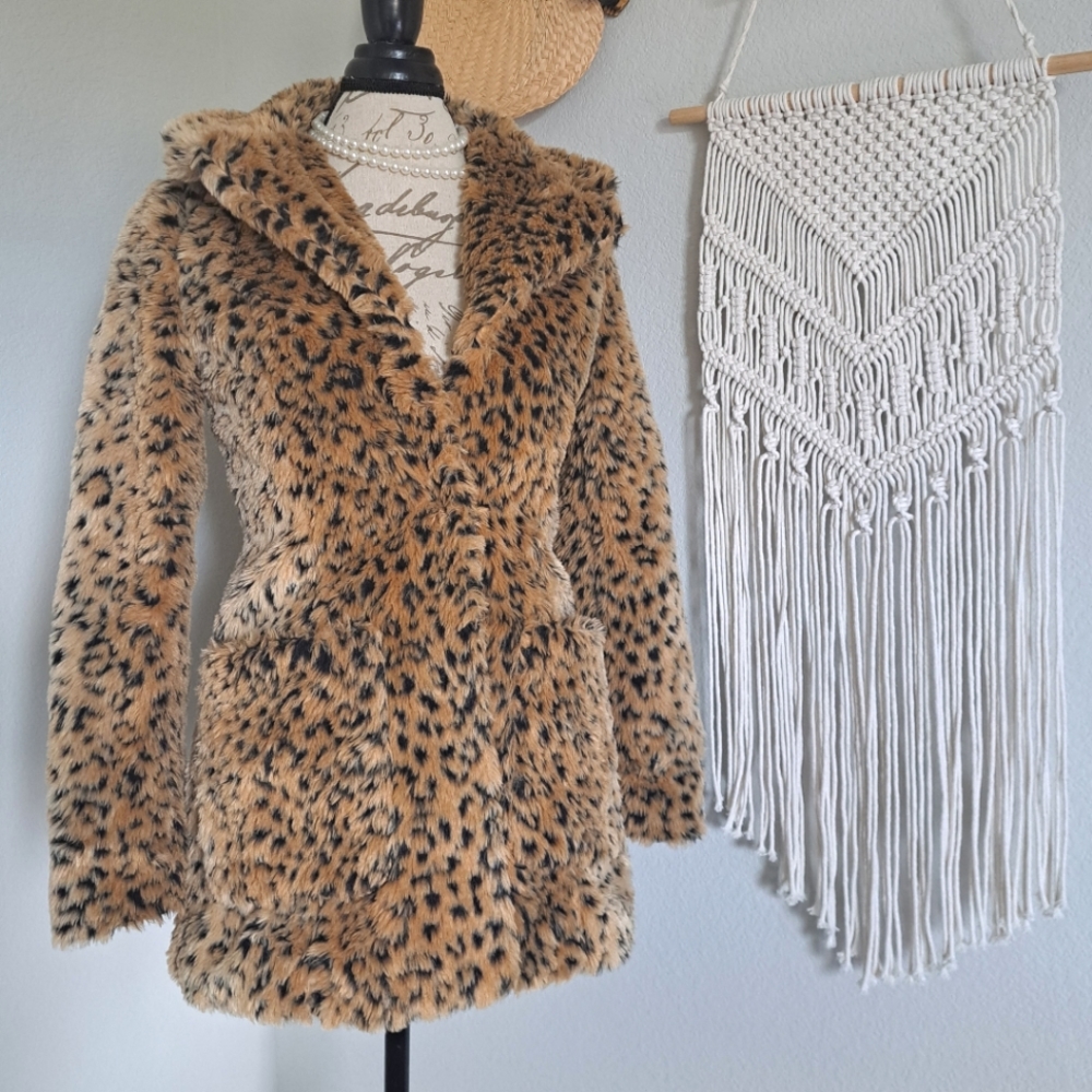 POLLY Winona Faux Fur Leopard Coat